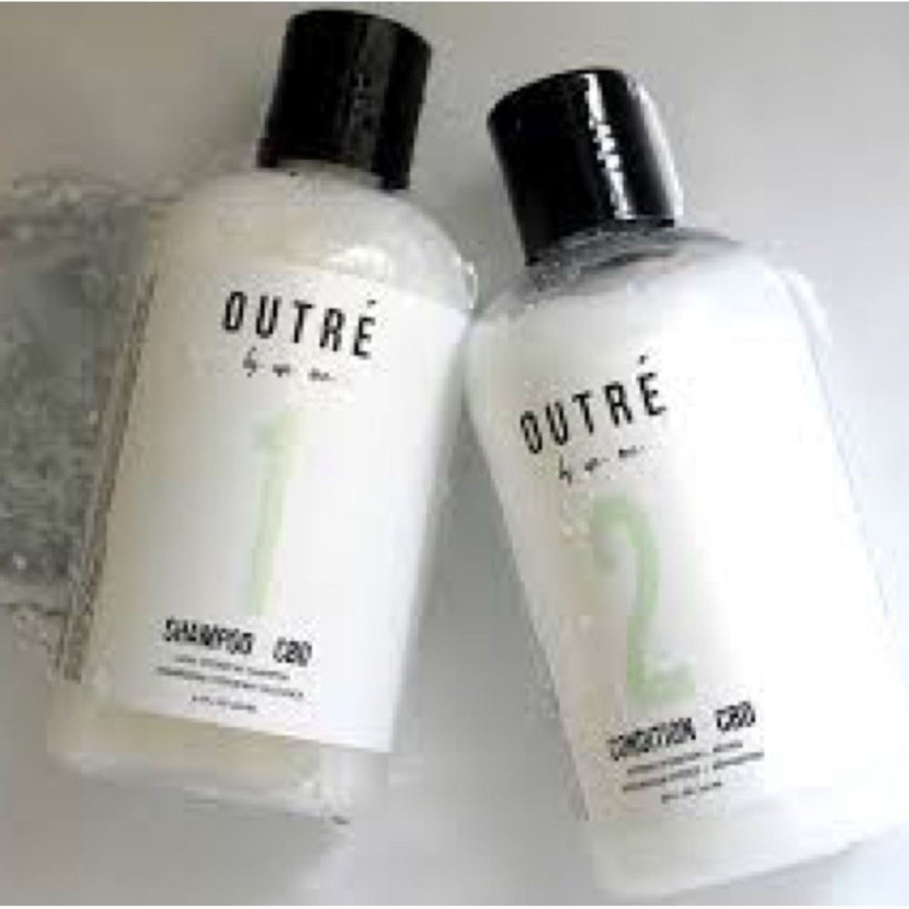 Combo of shampoo and conditioner to hydrate and repair damaged hair